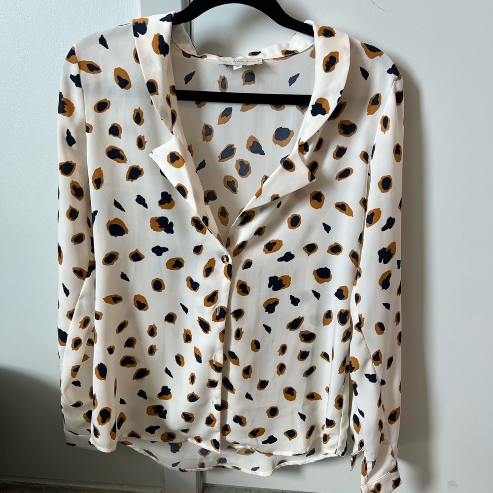 Print Signature Blouse - Picture 3 of 4